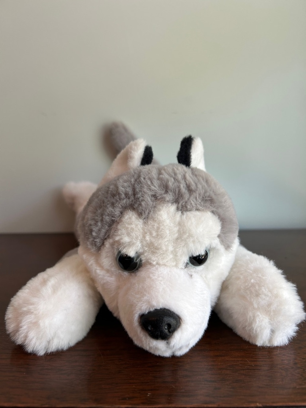 2023 FAO Schwarz Husky Dog Adopt-A-Pets Laying Stuffed Plush 15"